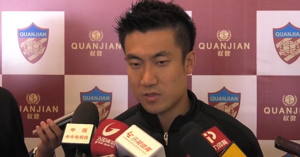 本场比赛，主裁判马宁出示一红四黄，但双方球员犯规倒地不断，引发了布罗佐维奇、奥塔维奥等球员不满，奥塔维奥要求马宁给牌遭无视。
